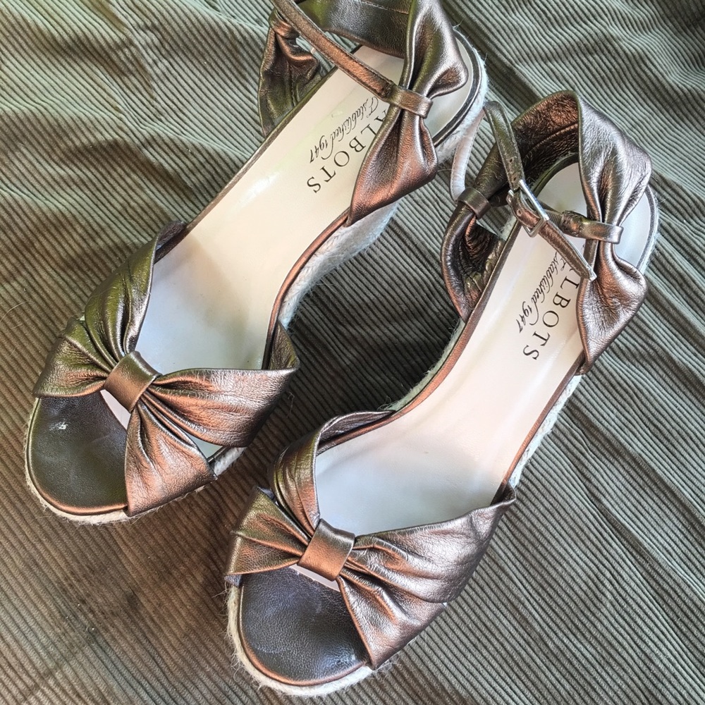 Talbots Platform Wedges with Jute and Bronze Bow